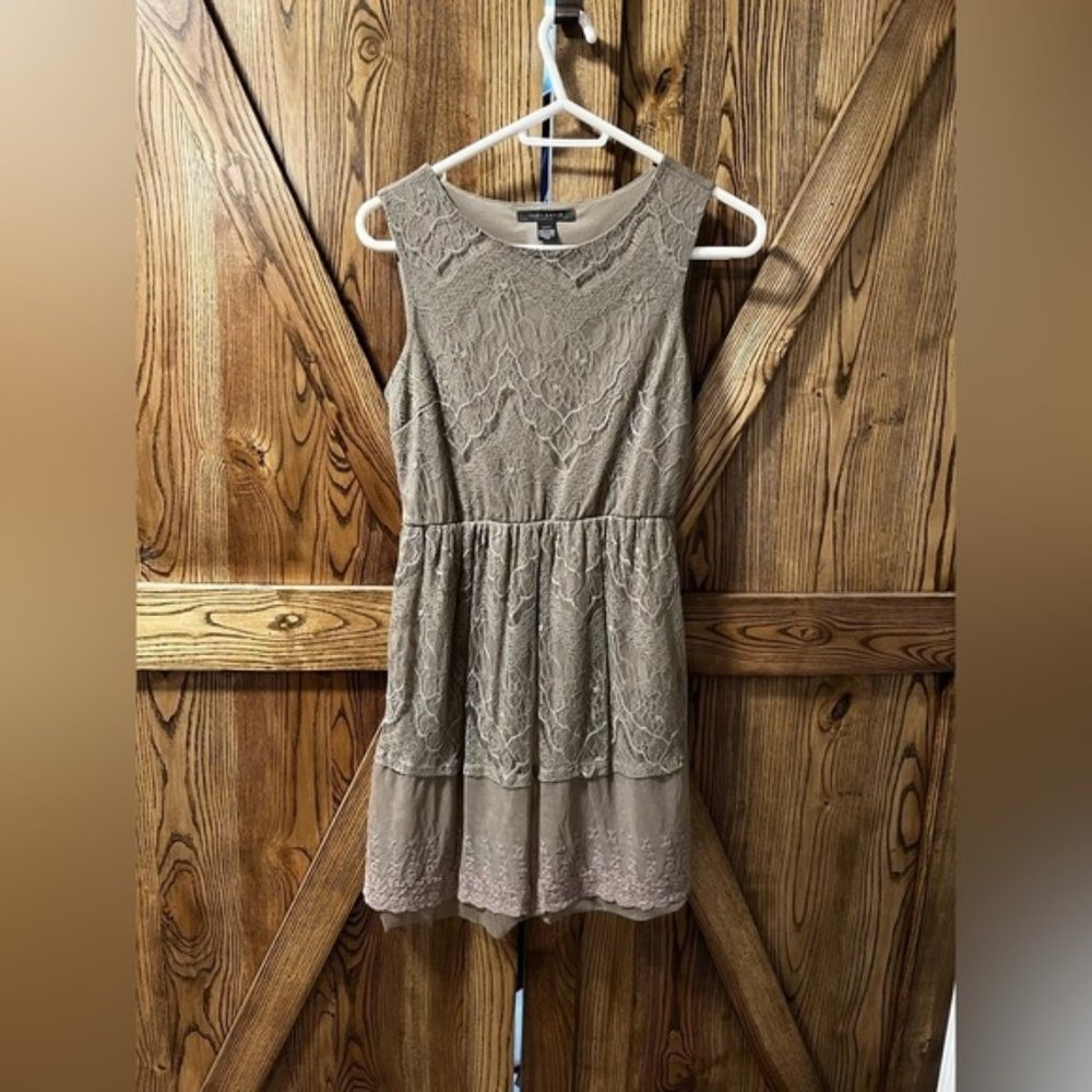 TAUPE lace dress